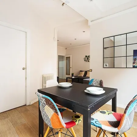 Bright 3br2ba W Balcony In Eixample *