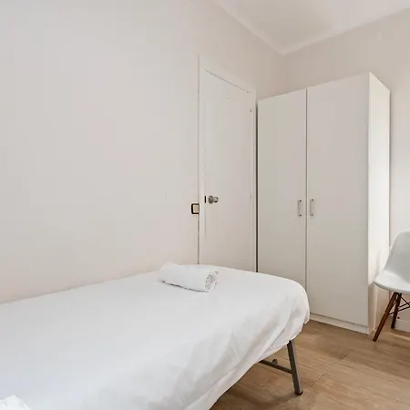 公寓 Bright 3br2ba W Balcony In Eixample *