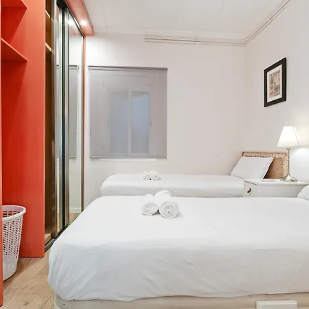Bright 3br2ba W Balcony In Eixample