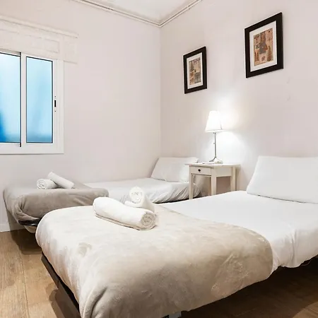 Eixample Ac, Sunlit Balcony & Prime Location Appartement *